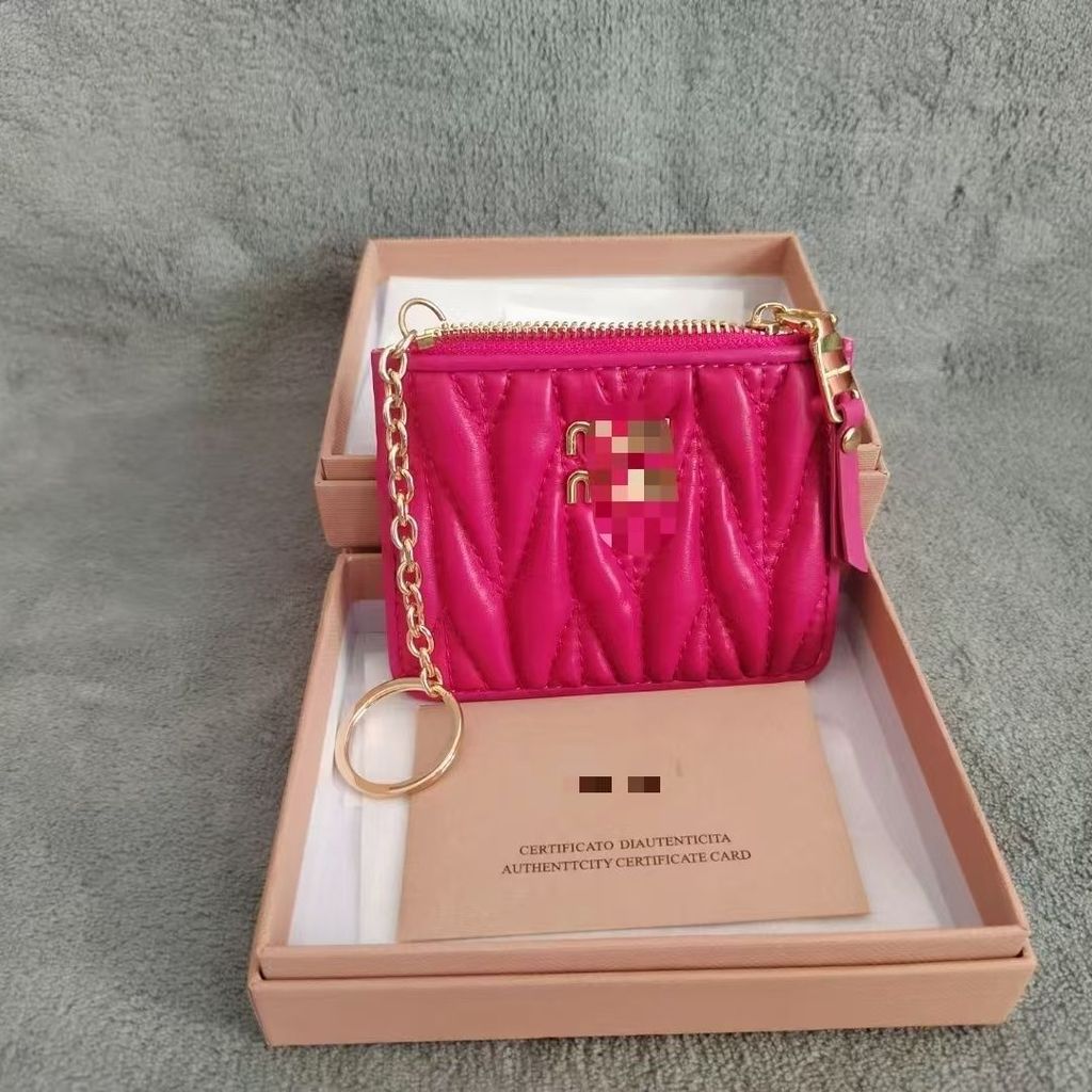 MIUMIU Ví Đựng Tiền Xu Nữ Xếp Ly Nhỏ Gọn Ngắn Chính Hãng Túi Đựng Thẻ Thời Trang 2025 Khe Cắm Thẻ Mớ