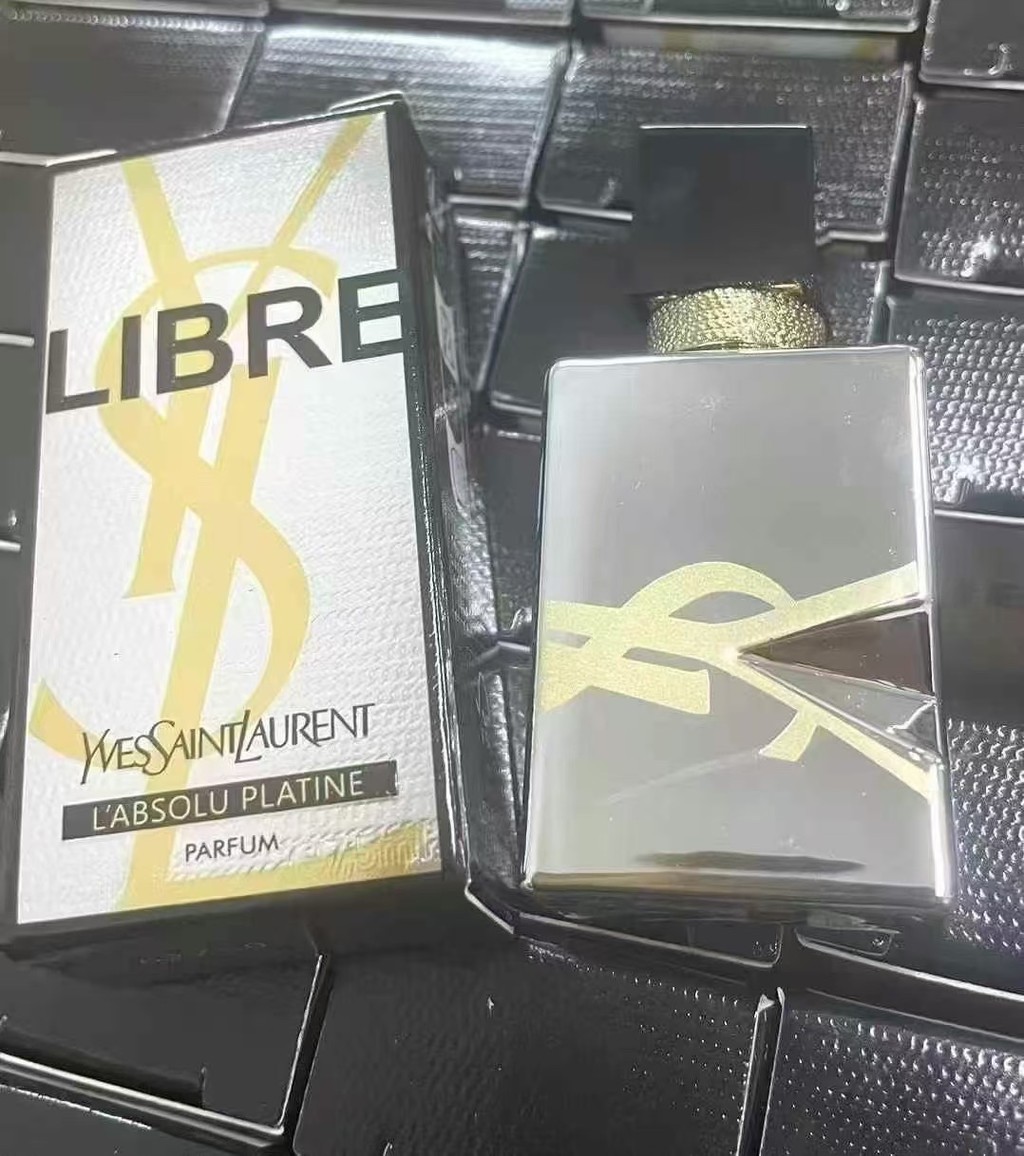 Sản phẩm mới Lô hàng sản phẩm mới / Mẫu vương quốc bạch kim 18 7ml D4f