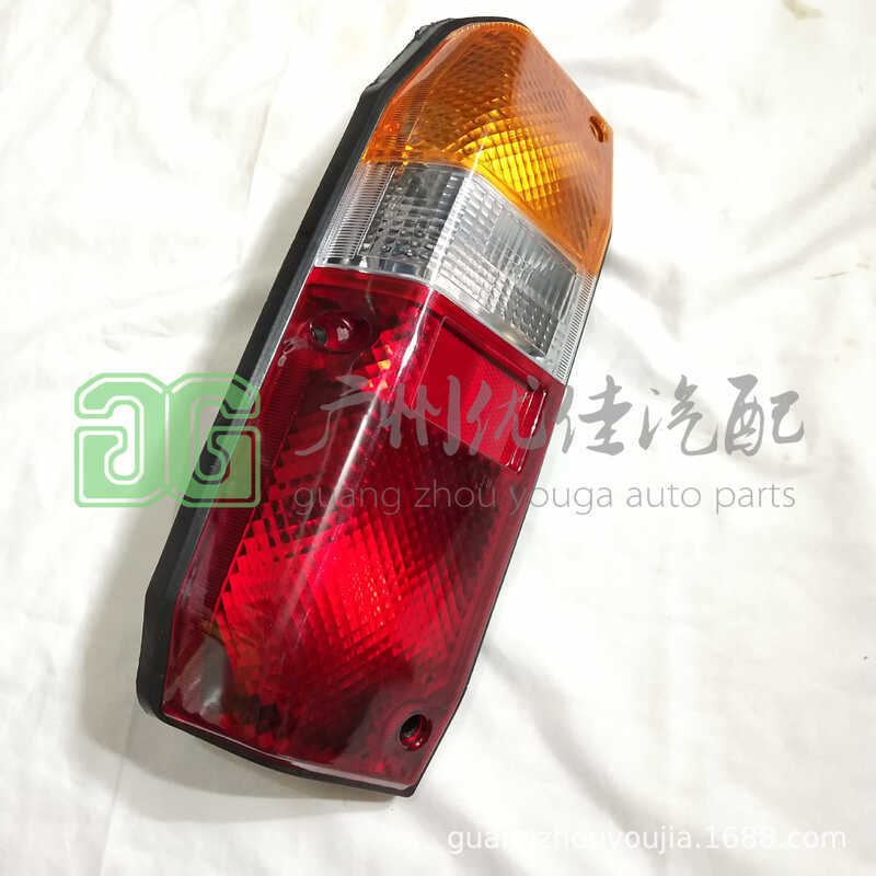 ❈ ❈ ❈ ✷ LAND CRUISER HZJ79 ❈ ❈ ❈ ❈ ❈ ❈ ❈ ❈ 81551-90K09