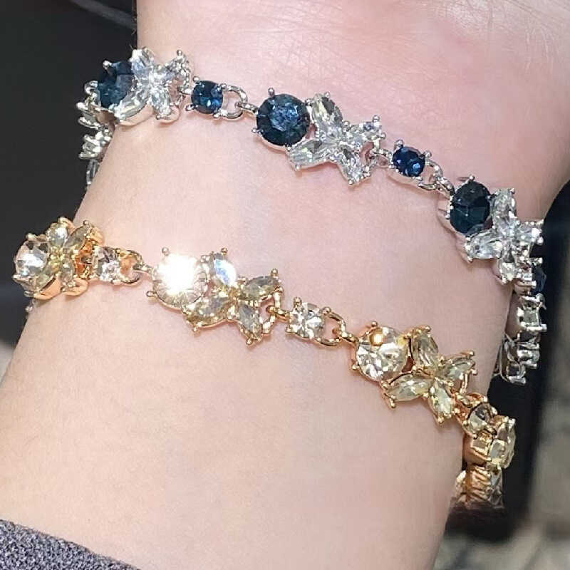 Jijia Vòng tay zircon bướm tình yêu hoa - Ánh sáng sang trọng, phù hợp mọi dịp