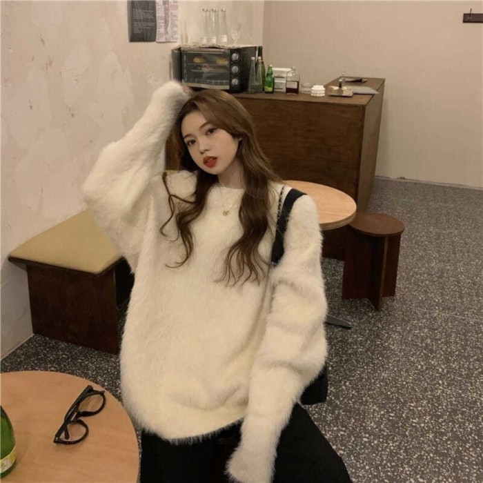 Áo len chui đầu cổ tròn nhung nhung dành cho nữ mùa đông bên ngoài mặc rộng Plus nhung dày dệt kim  | BigBuy360 - bigbuy360.vn