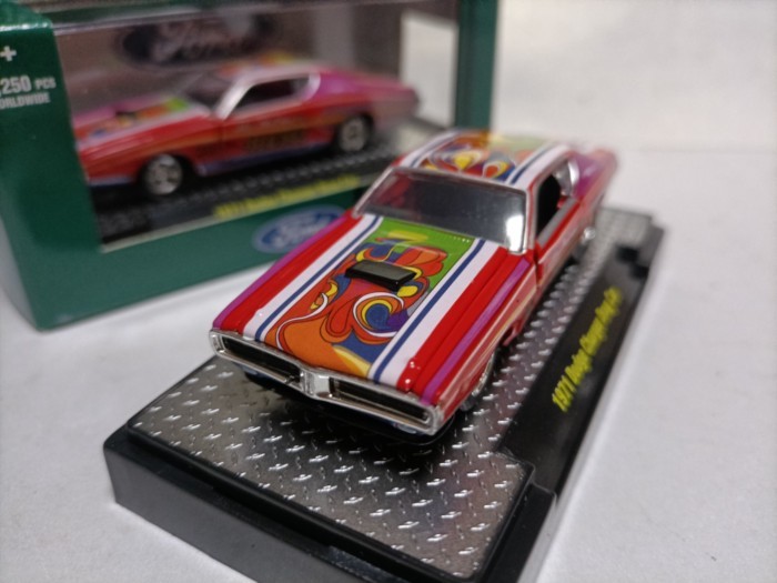 M2 1 64 Dodge Charger Hellcat Mô hình tăng tốc tuyến tính Dodge Charger Drag Car 1971