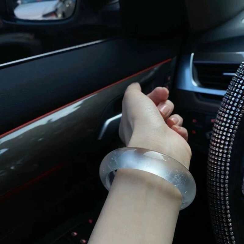 Vòng Tay Rộng Đá Trắng Ánh Trăng Phong Cách Bingbing