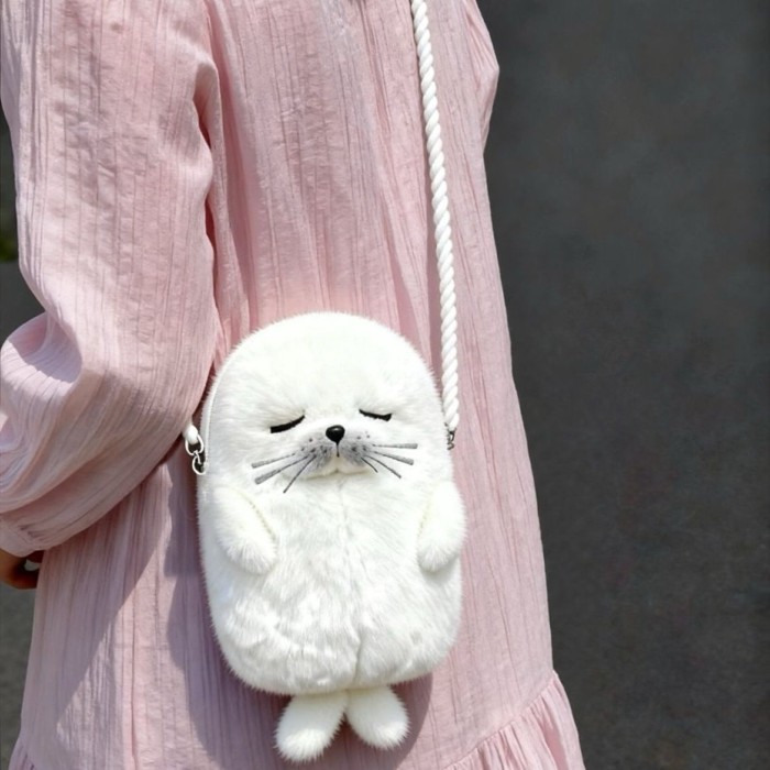 New Little Seal Túi điện thoại di động Túi đeo chéo 2025 New Plush Little Seal Bag Hoạt hình dễ thư