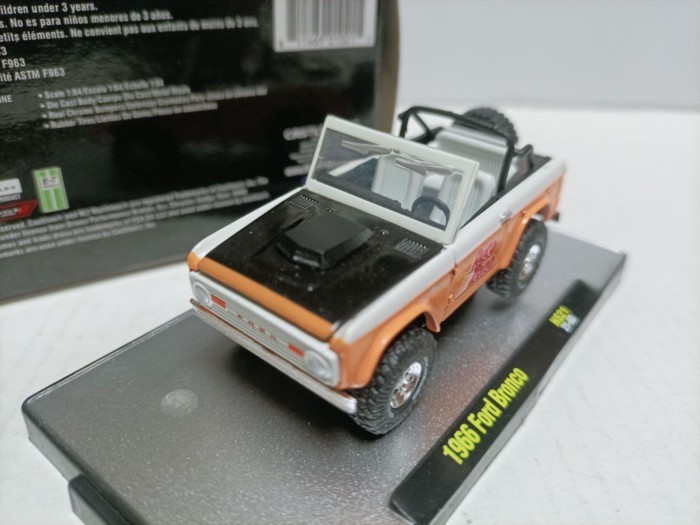 M2 1 64 Ford Bronco 4 Lái Xe Địa Hình Mẫu Ford Bronco 1966 Mở Bìa Phiên Bản Màu Cam