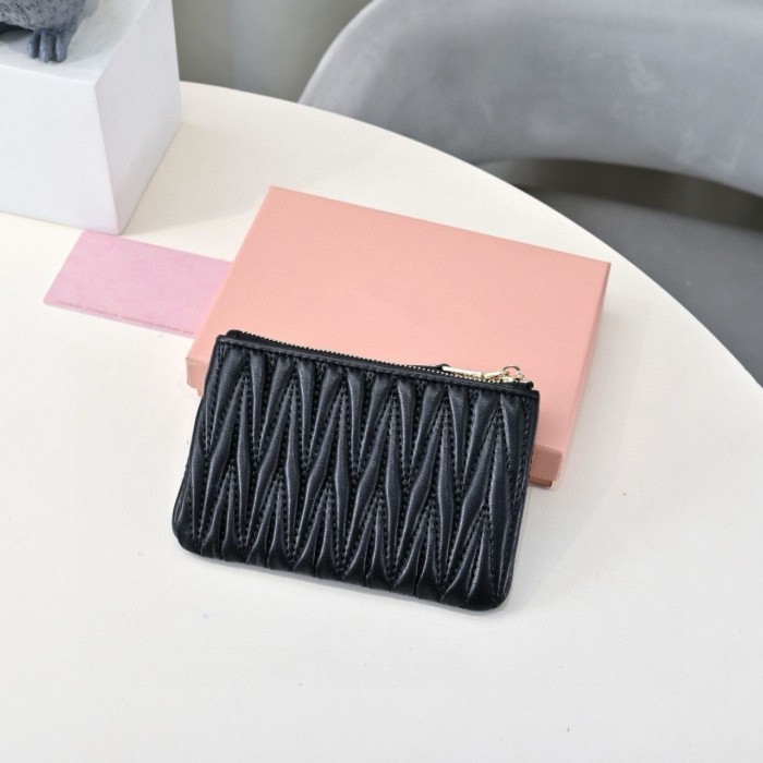 Da Cừu 2025 _ miumiu Da Thật Chính Hãng Mới Phong Cách Ngắn Đơn Giản Thời Trang Châu Âu Và Mỹ Đựng T