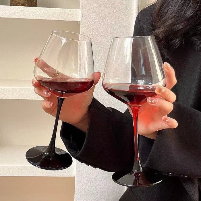 HẤP DẪN Red Rod Burgundy Red Wine Glass Set Home Crystal Glass Black Tie Wine Cup Burgundy Cup