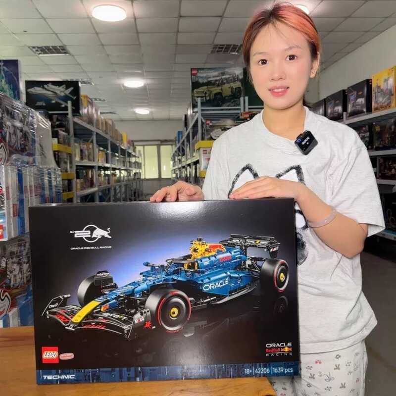 LEGO 42206 Mô hình lắp ráp xe đua F1 Red Bull Racing RB20