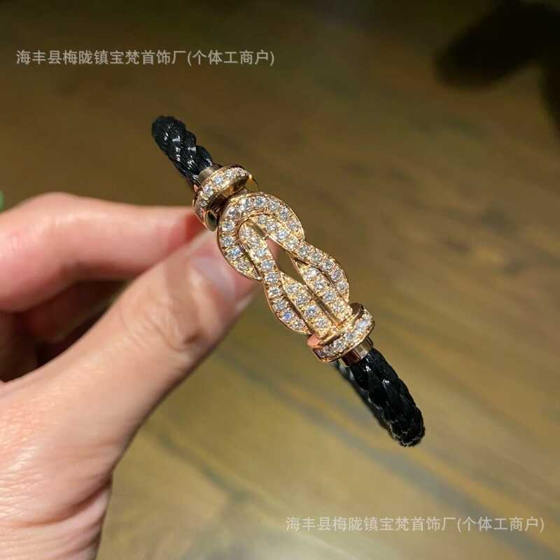 Vòng tay cặp đôi Feijia Seiko màu đỏ và vàng, full kim cương, thiết kế sang trọng