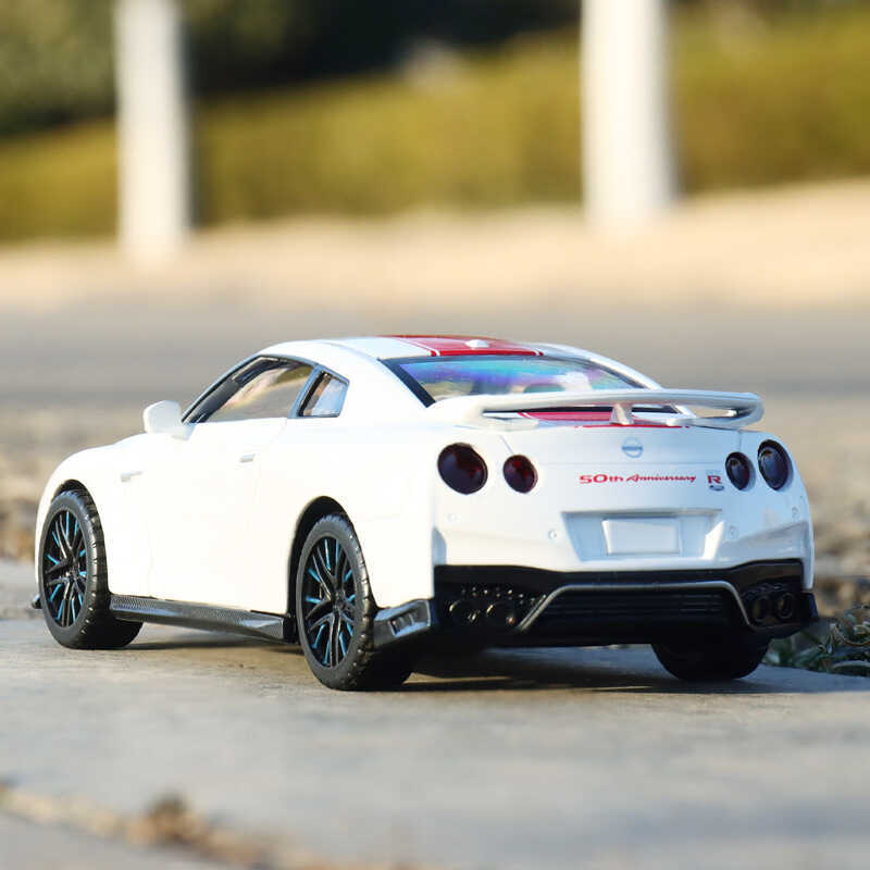 Caipo 18cm BMW Z4 M40I Hợp Kim Xe Mô Hình M850I Kéo Lại Cửa Mở Âm Thanh Đồ Chơi Nissan GTR