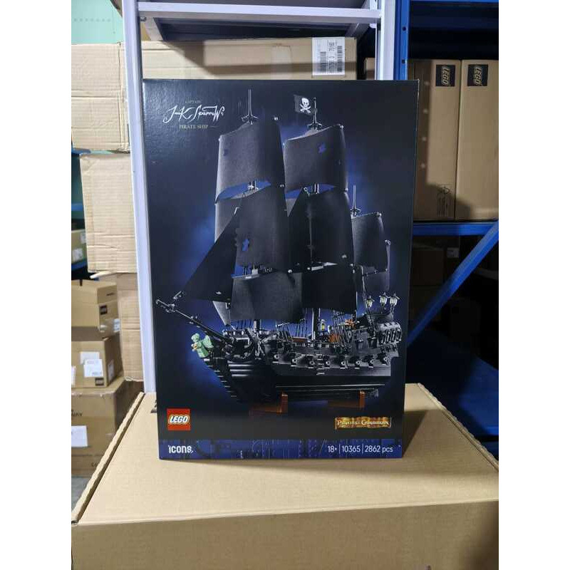 LEGO 10365 Tàu hải tặc Black Pearl của Thuyền trưởng Jack Sparrow