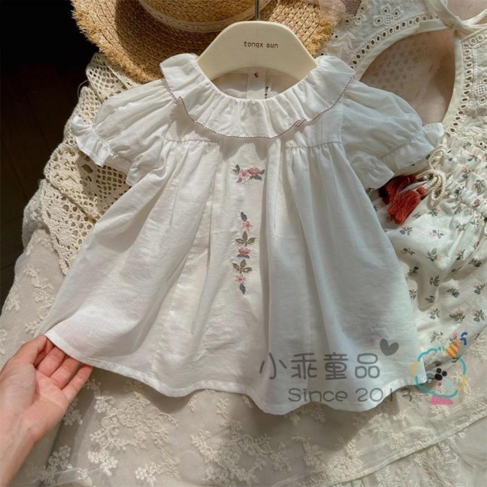 Nhẹ dễ mặc Áo mùa hè bé gái phong cách Hàn Quốc Áo thun babydoll tay phồng ngắn tay thêu ve á