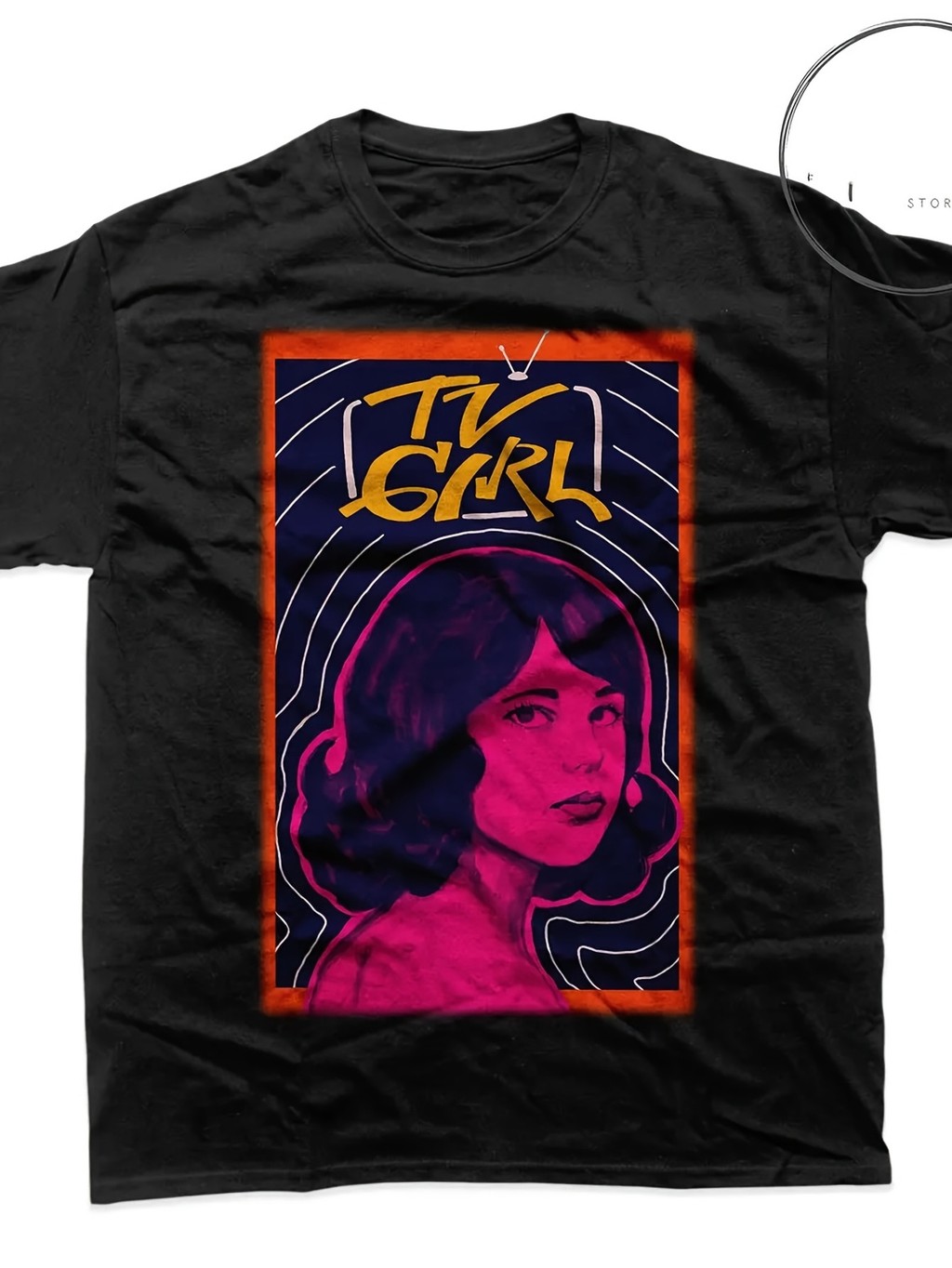 Áo thun nam TV Girl Band với họa tiết cổ điển và chữ TV đậm - Quà tặng lý tưởng cho người hâm mộ TV 