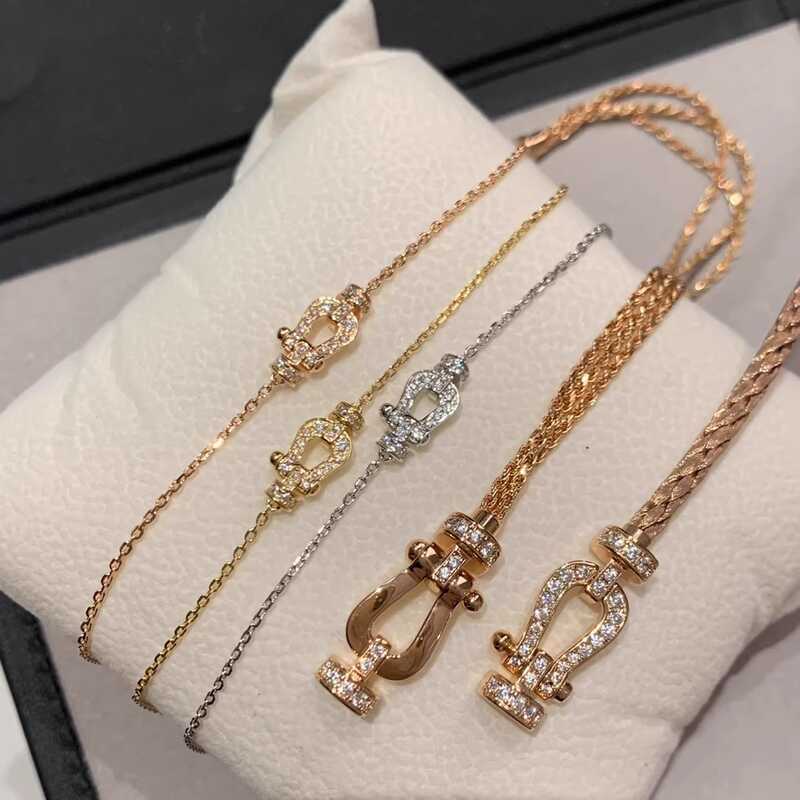 Feijia Mạ Kim Cương 18K - Vòng Tay Hoa Hồng Vàng & Gypsophila Cho Cặp Đôi