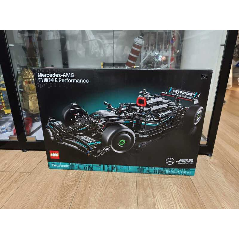LEGO 42171 Technic Mercedes-Benz F1, sản phẩm chính hãng.