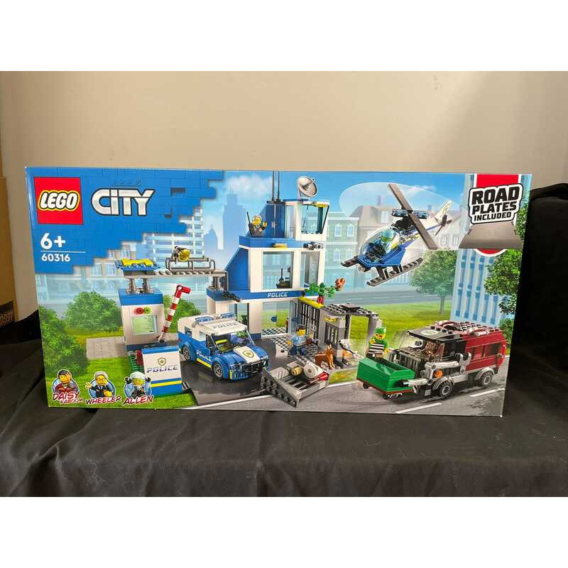 LEGO 60316