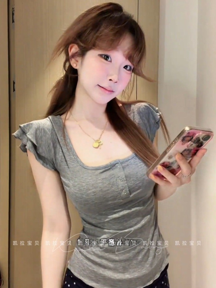 Double-layer Fungus Hem Small Flying Sleeves Right Shoulder T-shirt Early Spring New Slim Fit