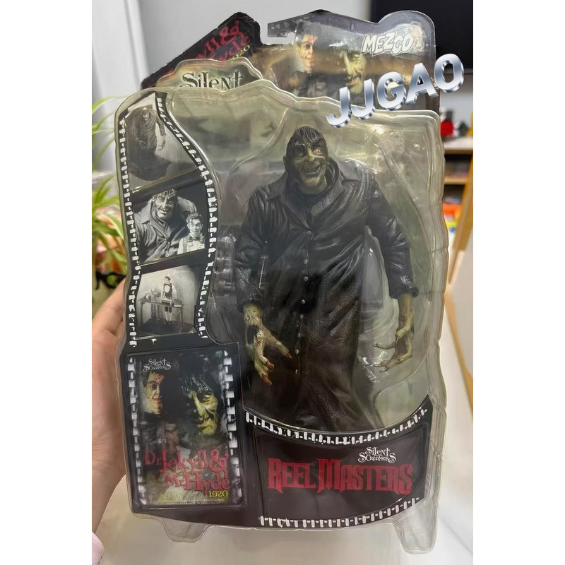 Mô nhân vật Mezco Toys, Silent Scream: Dr. Jekyll & Mr. Hyde, mô hình có khớp nối 6 inch