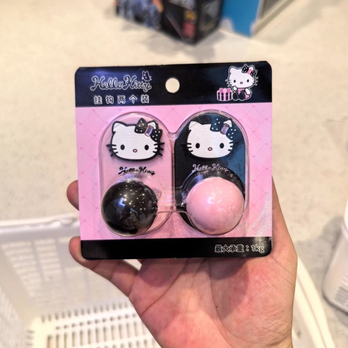 MINISO MINISO MINISO Hello Kitty Hello Kitty Sparkling Party Series Móc 2 Bộ