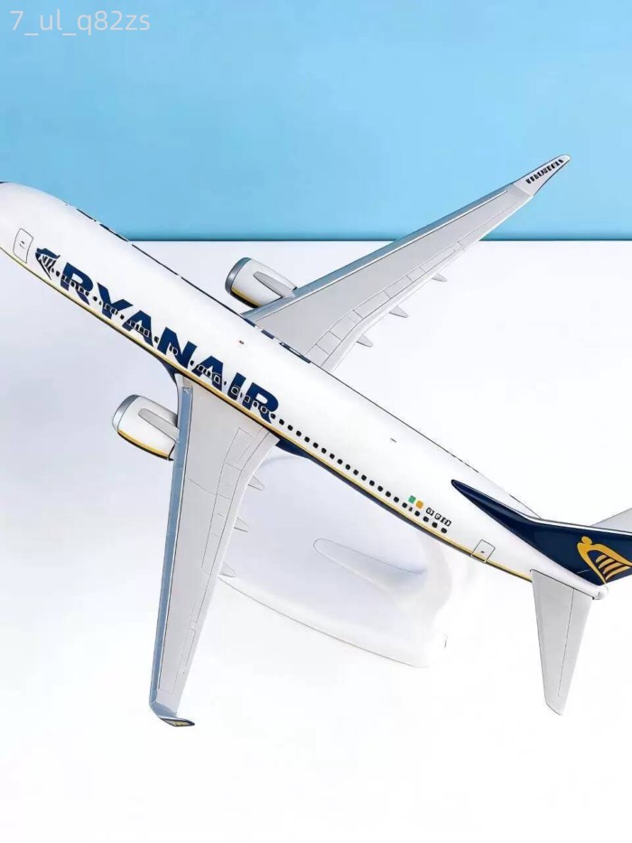 (HÀNG HOT) Mô hình máy bay B737-800 Ryan Air tỷ lệ 1:200, bộ phận trưng bày tĩnh, lắp ráp bằng nhựa