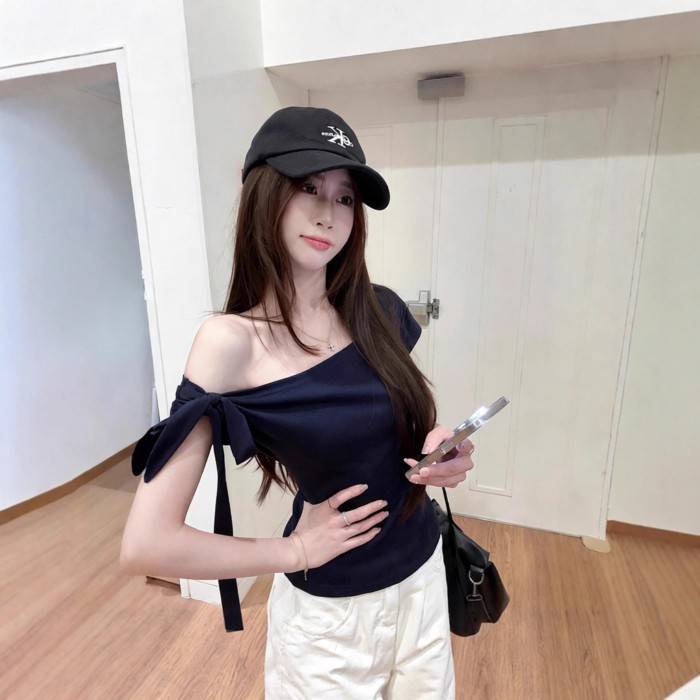 Off-shoulder Strap Design Short-sleeved T-shirt For Women, Slim And Versatile Off-shoulder To