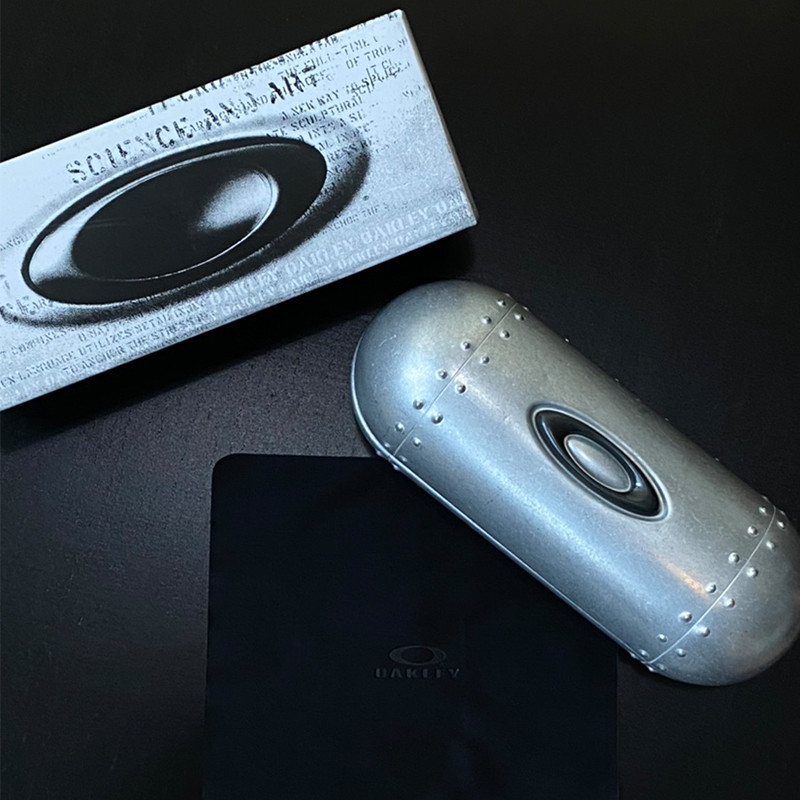 Hộp đựng kính râm Oakley Chống áp lực và chống trầy xước Hộp đựng kính râm bằng sợi Carbon Nhôm Oakl