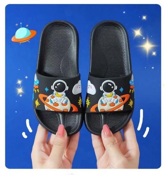 Cute And Popular Girls' Summer Non-slip Cartoon Boy Slippers For Girls And Boys Indoor Home Bathr