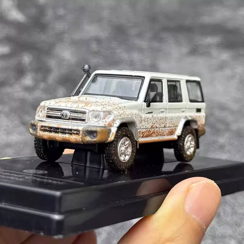 PARA 1: 64 Toyota Rand Cool Luze LC76 Đau khổ Phiên bản cũ Xe địa hình Mô hình xe hợp kim
