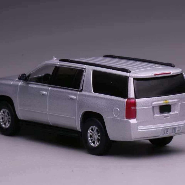 596Model 1: 64 Chevrolet Saboboban Bạc Cổ Điển Mỹ Kích Thước Đầy Đủ Xe Hợp Kim SUV Mẫu