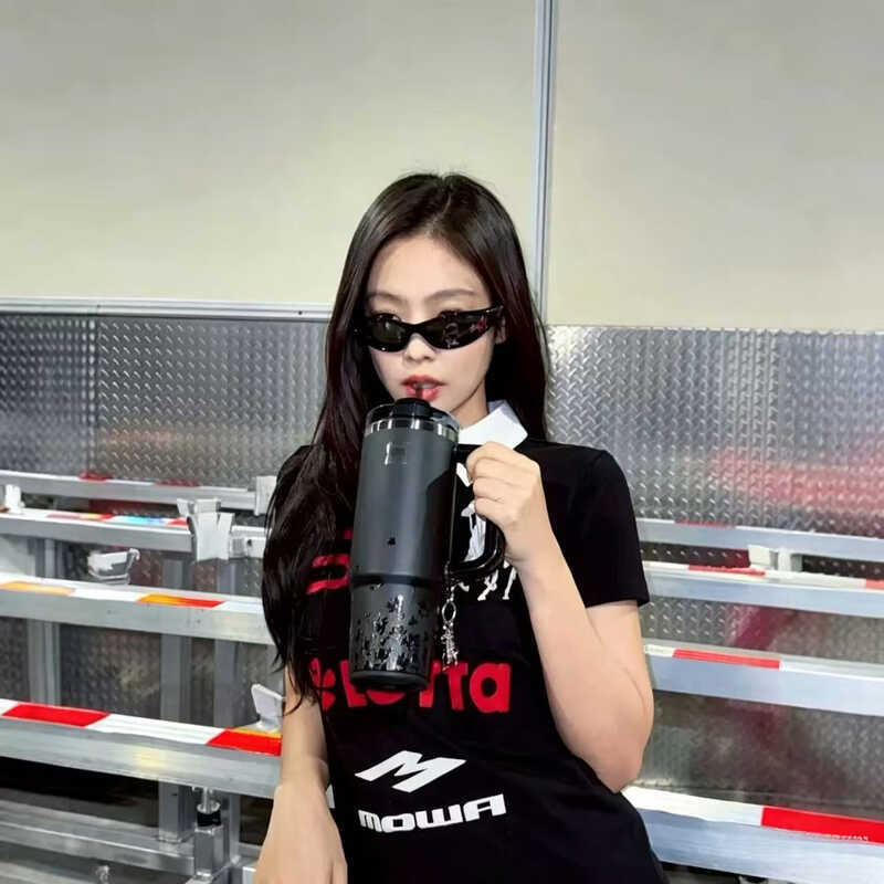 Jennie Joint Same Style Stanley Thermos Cup Cốc nước thời trang bằng thép không gỉ 304 có giá trị ca
