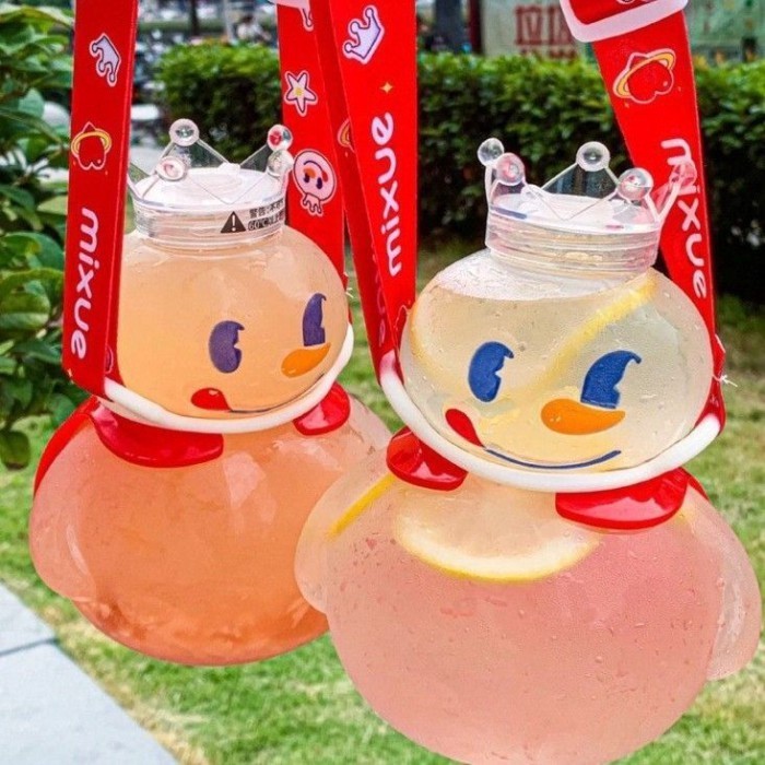 Đi chơi với Mixue Ice City, cùng xô Snow King ton, cốc trà sữa hoạt hình dung tích lớn dễ thương dà