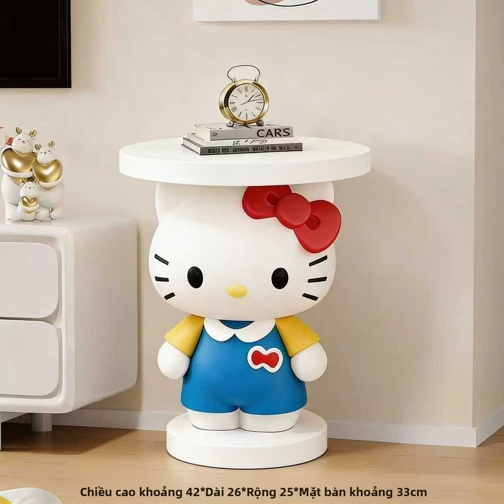 Tủ TV phòng khách lớn hình mèo Hello Kitty, bàn cạnh sàn, khay trí, đồ trang trí tân gia.