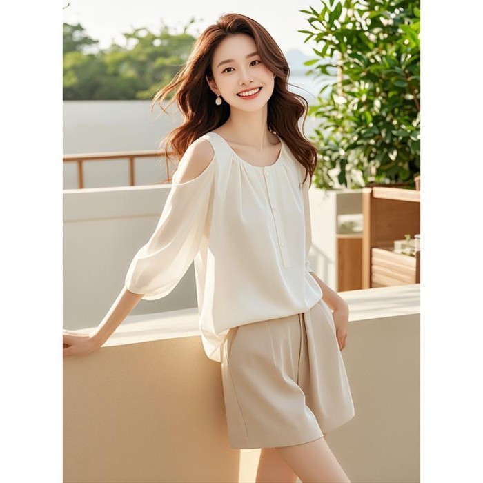 French Style, Unique, Unique And Beautiful White Loose Belly-covering Off-shoulder Design Chi