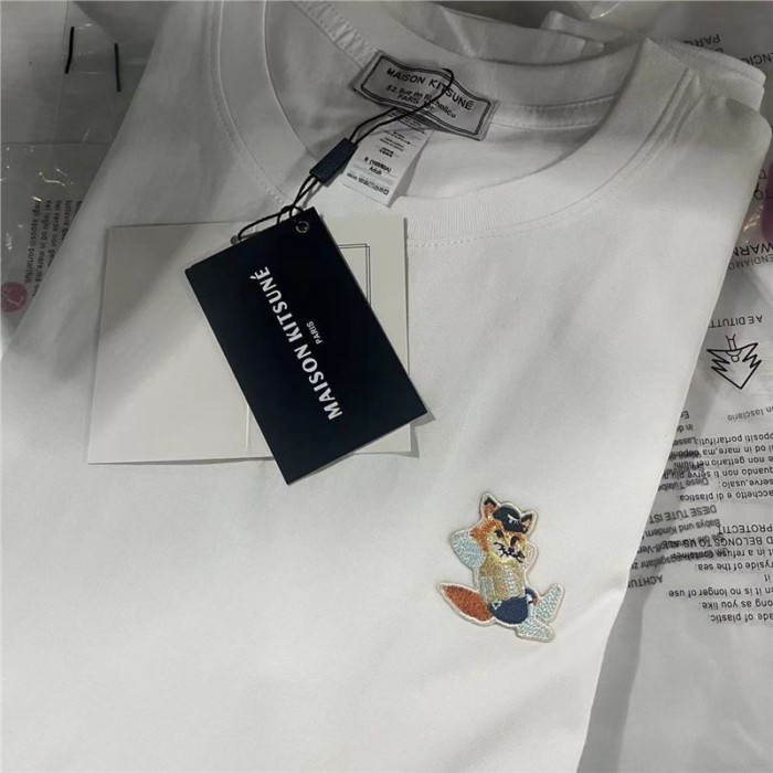 Maison Kitsune Quần áo màu xanh mới Little Fox Áo thêu ngắn tay dành cho nam và nữ có nhãn cổ áo + t