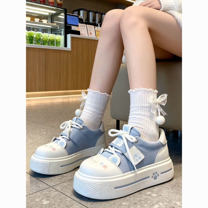 Original Round And Cute Soft Girl Home Style Comfortable Canvas Shoes, Heightening Sneakers, Sof