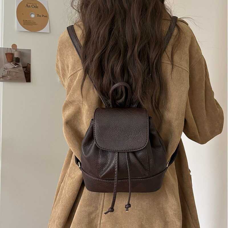 Ba Lô Nữ 2025 Phù Hợp Với Mini Học Sinh Đại Học Lớp Ba Lô Nhỏ Đi Chơi Túi Du Lịch Niche Túi Đi Học