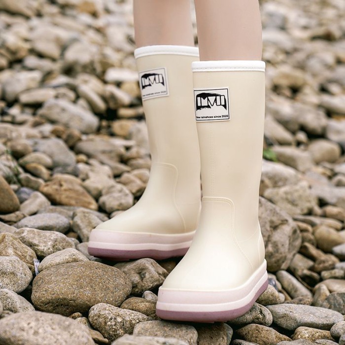Couple Rain Boots For Women, Outdoor Fashionable Waterproof Anti-slip Rubber Shoes, High-top Fis