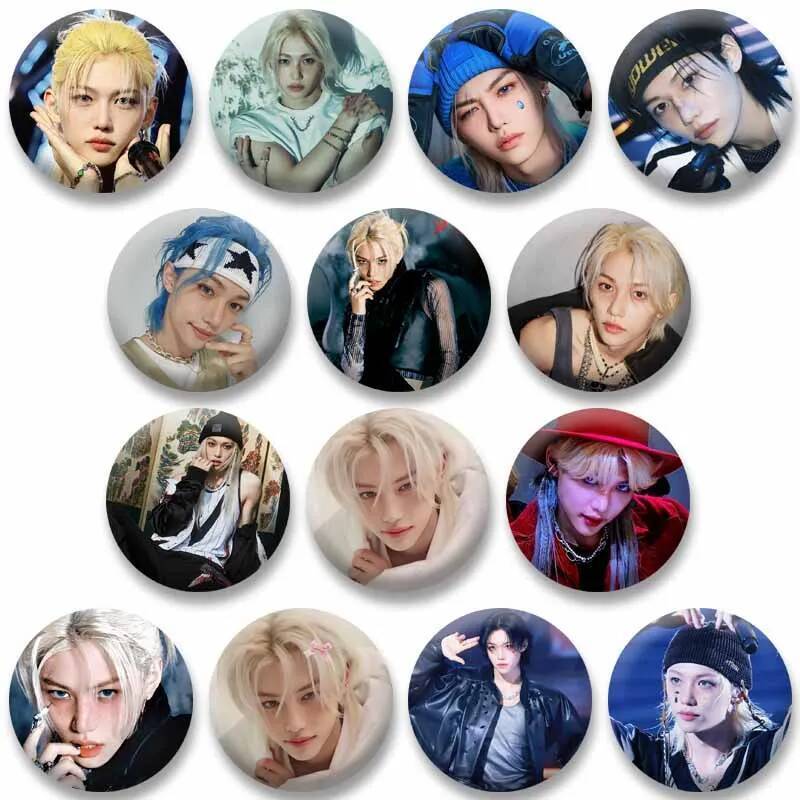 Kpop Bé Trai Nhóm Nút Thổ Cẩm Mát Ca Sĩ Felix Yongbok Lee Men Pin Tròn Huy Hiệu Trên Ba Lô Mũ Phụ Ki