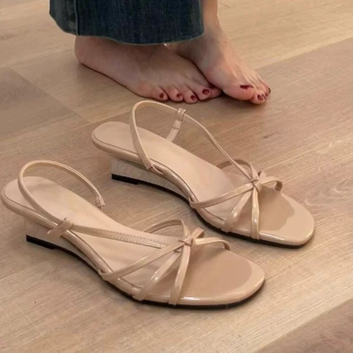 French Style Beautiful Wedge Heel Open Toe Sandals For Women Summer New Style With Skirt Vers