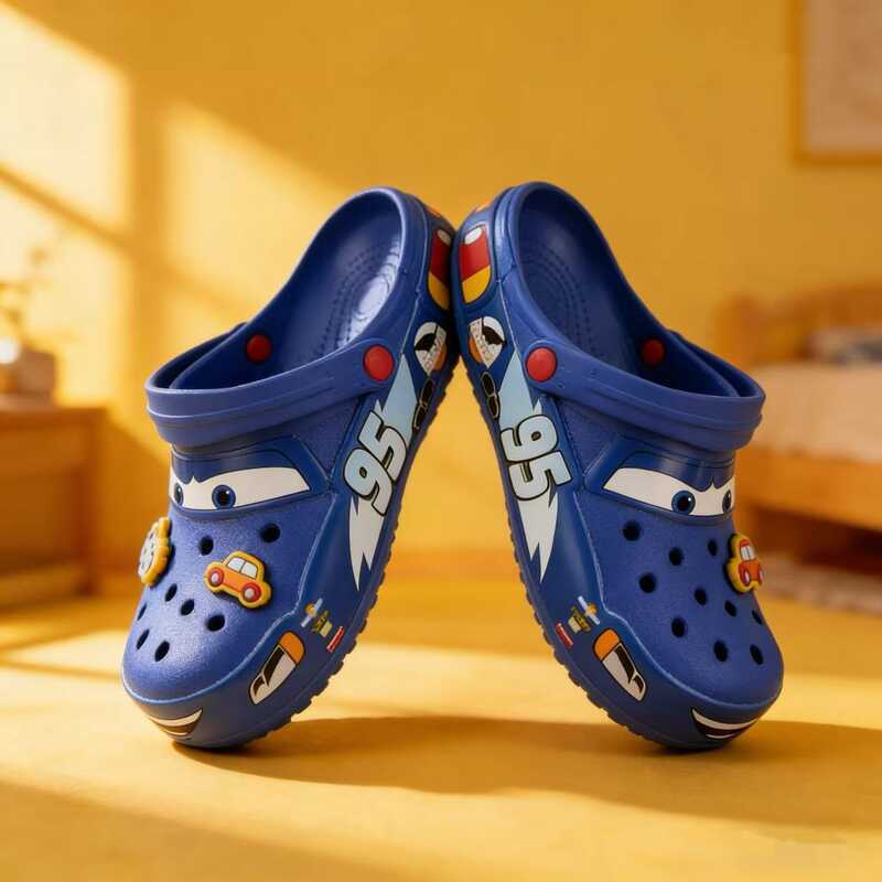Cross Kajia McQueen 95 Xe Không Lỗ Nhẹ Giày Đua Câu Chuyện Nam Nữ Giày Sandal Đi Biển