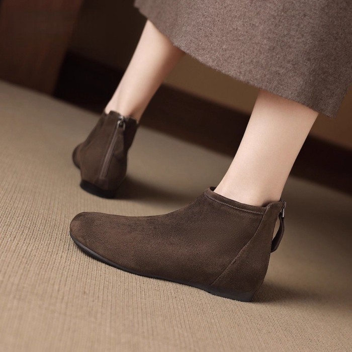 Giày Chelsea Boot Da Lộn Nữ Mới Đa Năng Phong Cách Hoang Dã Giày Bốt Martin Giày Bốt Cổ Ngắn Cổ