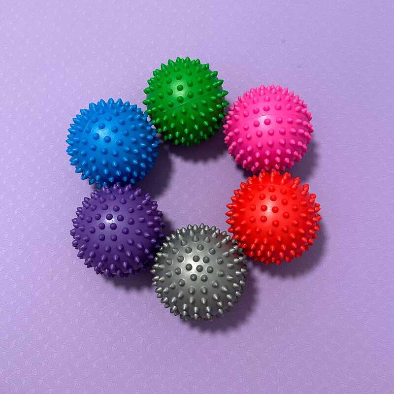 9,5cmPVC Thorn Ball Massage Chân Acupoint Grip Ball Fascia Yoga Ball Hedgehog Ball Năm Màu