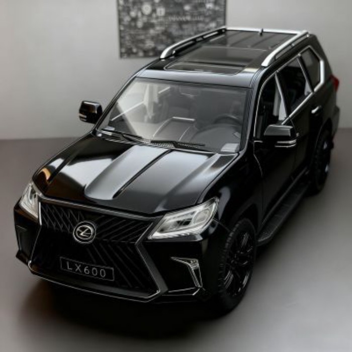 Lexus LX600 đặt hàng mẫu xe hợp kim