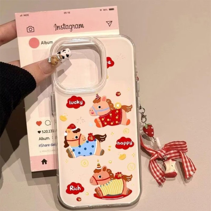 Quả táo mặt dây chuyền ba chú ngựa171615Ốp Điện Thoại iPhone1413promax Mềm 7P8P