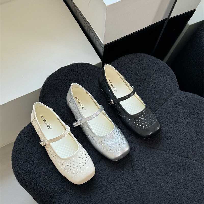 AII GUIFEI Tính Khí Retro Dây Đeo Bằng Thoáng Khí Bà Giày Nữ Mùa Hè 2026 Phiên Bản Hàn Quốc Mũi Vuôn