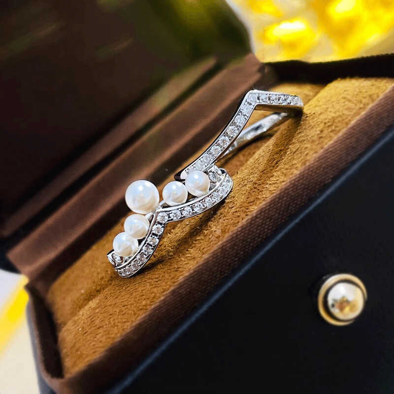 Nhẫn Hình Chữ V Kim Cương Và Ngọc Trai, Phong Cách Josephine, Vương Miện Vàng Ánh Sáng