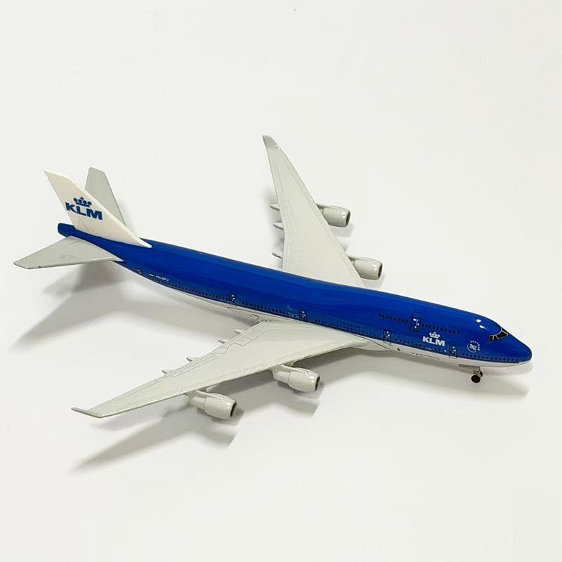 Mô hình mô phỏng cao cấp, máy bay chở khách hàng không dân dụng Boeing 747-400 KLM có đèn và bánh xe