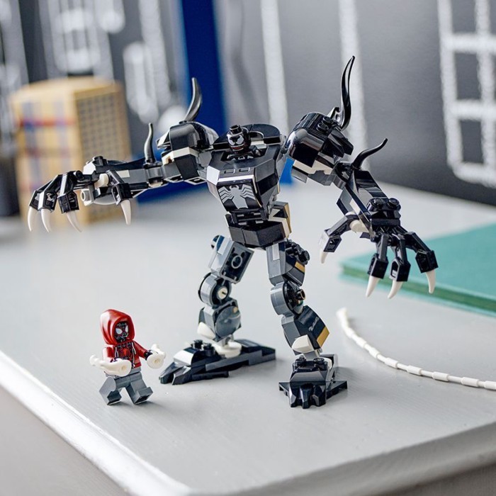 Tương thích với  Venom Mech và Miles Morales