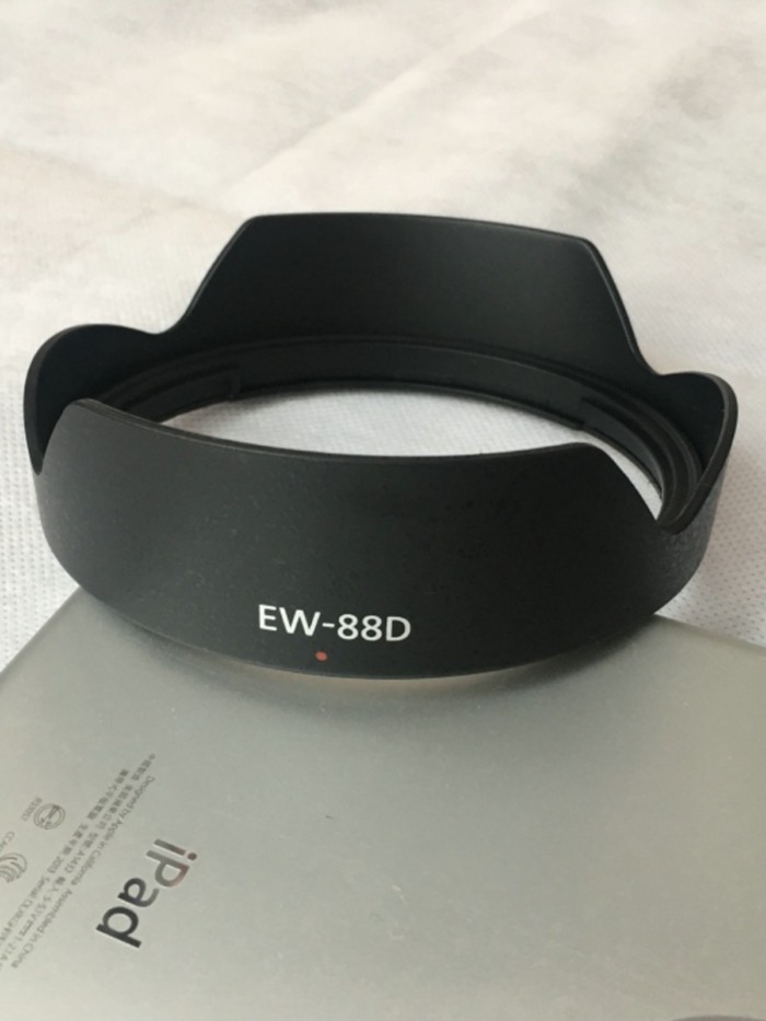 EW-88D Bayonet Lens Hood Thích Hợp Cho Canon 16-35 2.8 16-35mm F2.8 III Thế Hệ Thứ Ba 82mm