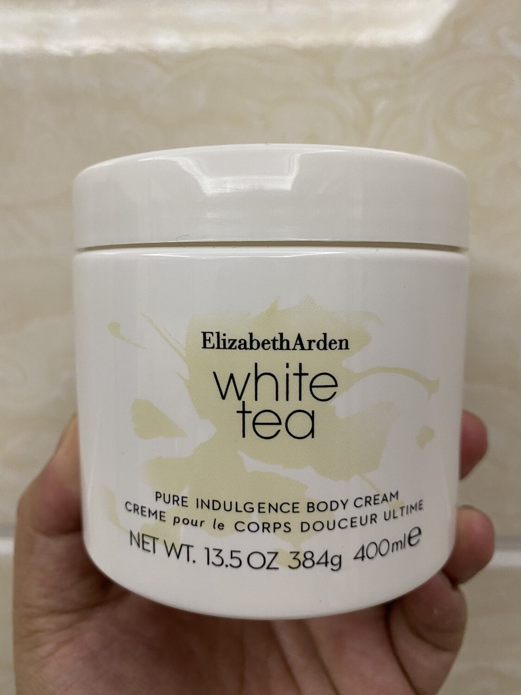 Sản phẩm mới Sản phẩm mới 65 ➕ Phí vận chuyển Elizabeth Arden White Tea Body Lotion 400ml Elizabeth 